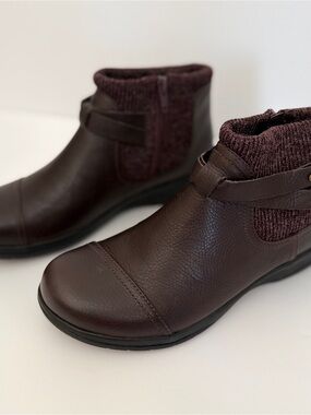 Clarks Cheyn Kisha Women's Dark Brown Ankle Booties with Knit Collar